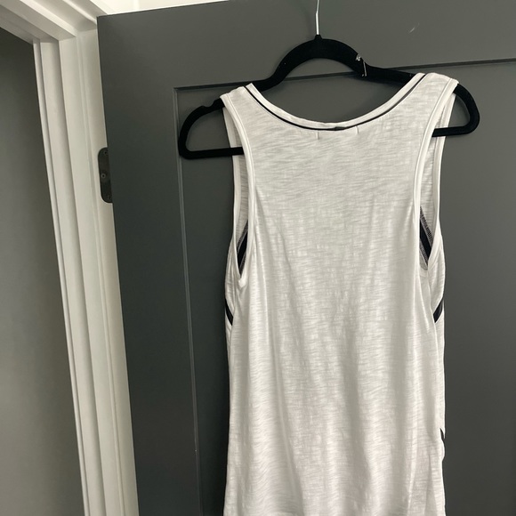 Sam Edelman Black Women's Medium Seamed Scoop-Neck Tank - Picture 6 of 6